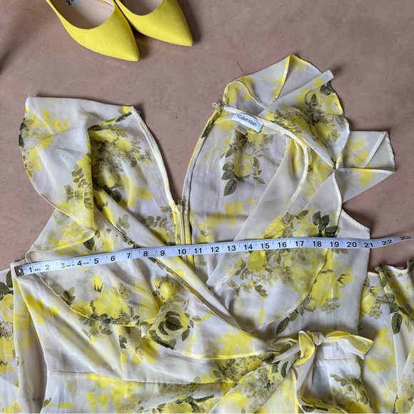 Calvin Klein - Picture 4 of 14